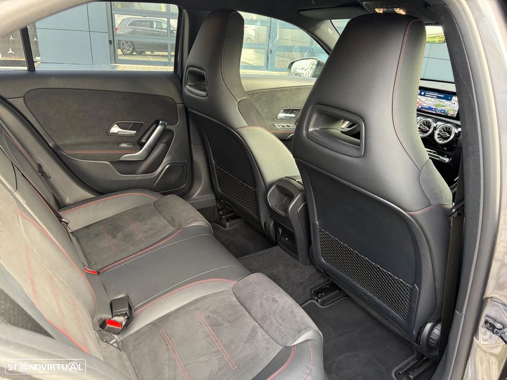 Mercedes-Benz A 200 AMG Line Aut. - 13