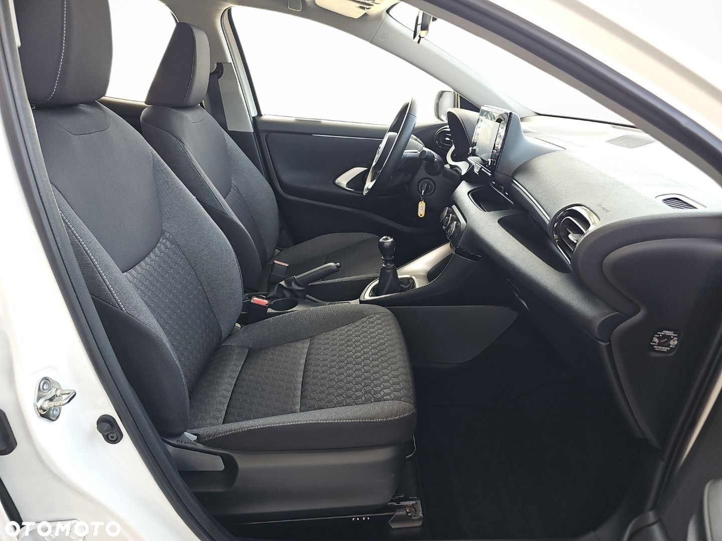 Toyota Yaris - 12