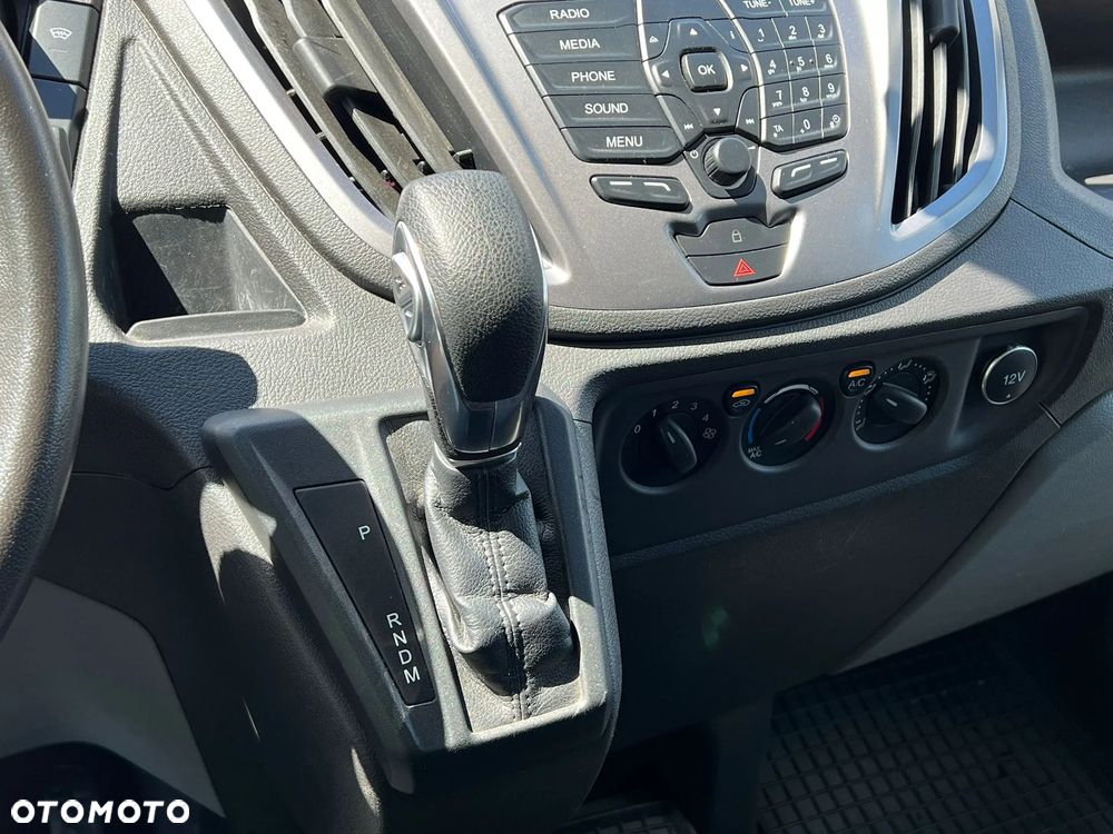 Ford Transit - 11