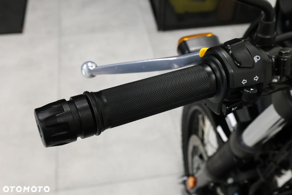 Royal Enfield Himalayan - 18