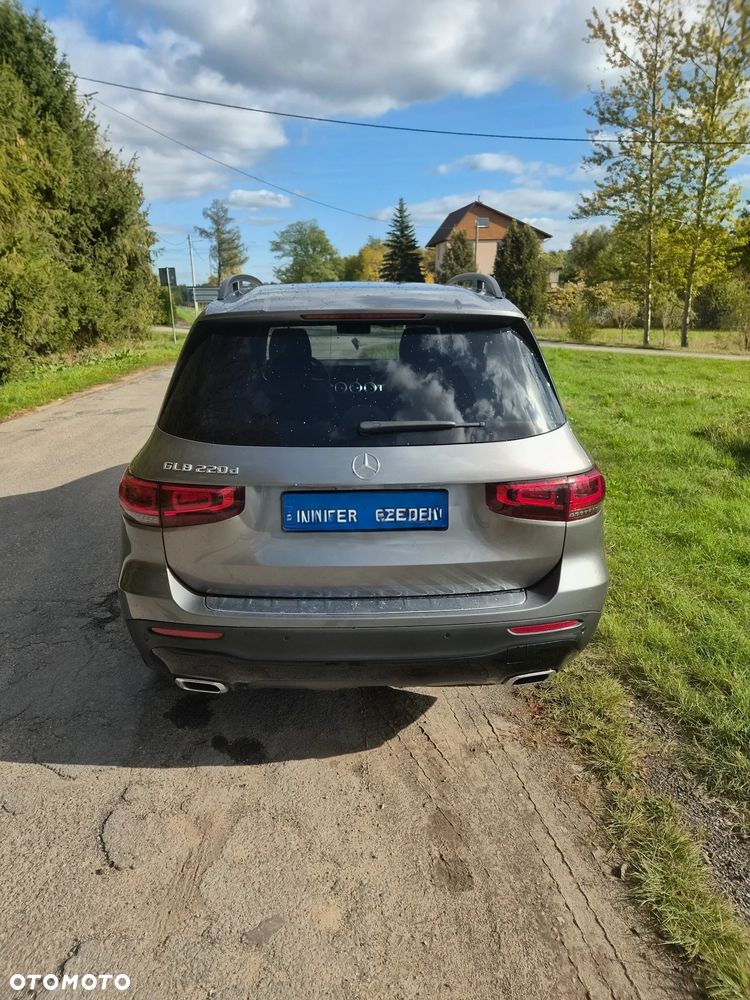 Mercedes-Benz GLB - 3