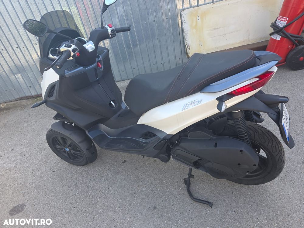 Piaggio MP3 350 Sport - 5