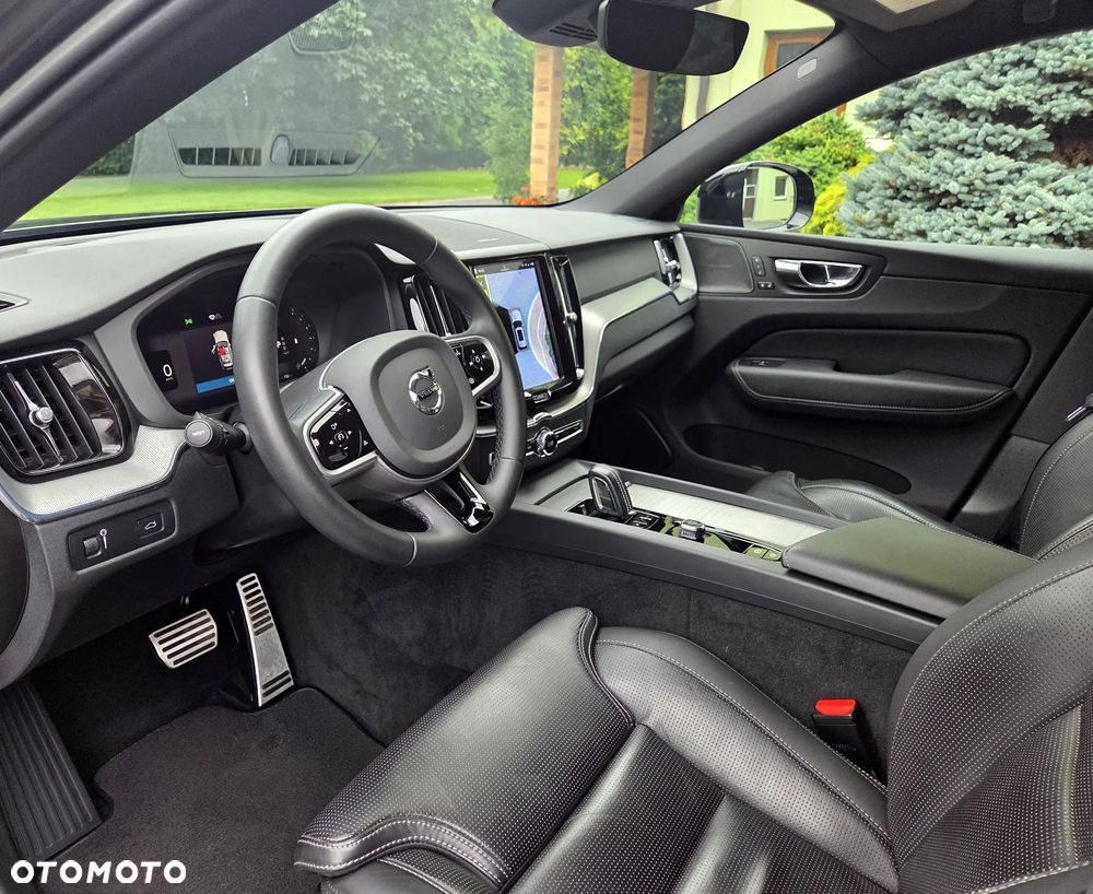 Volvo XC 60 B4 D Ultimate Dark - 25