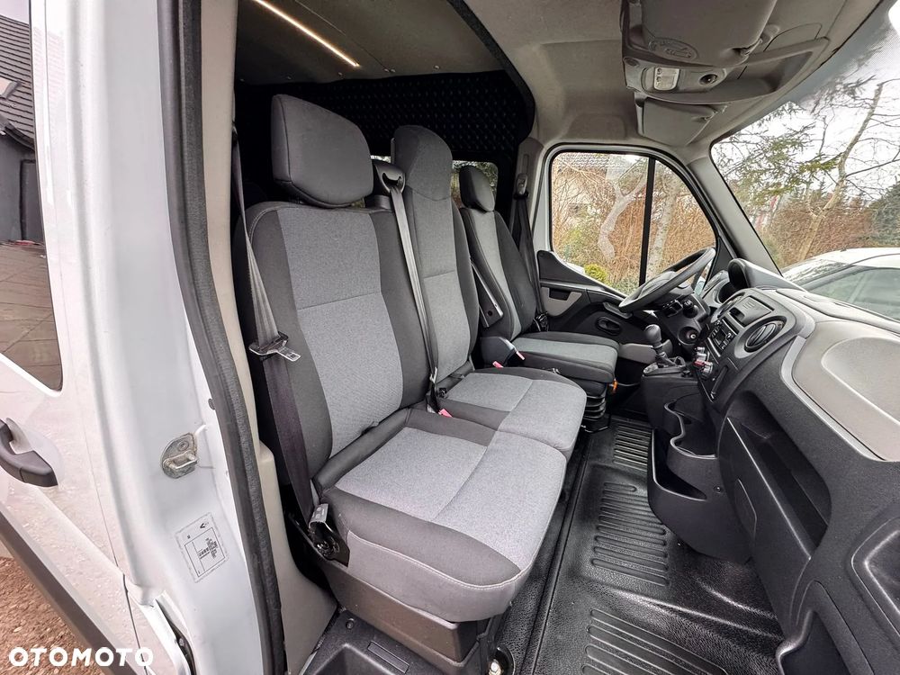 Renault MASTER L3H2 BRYGADÓWKA 9 MIEJSC MAŁY UDOKUMNETOWANY PRZEBIEG - 15