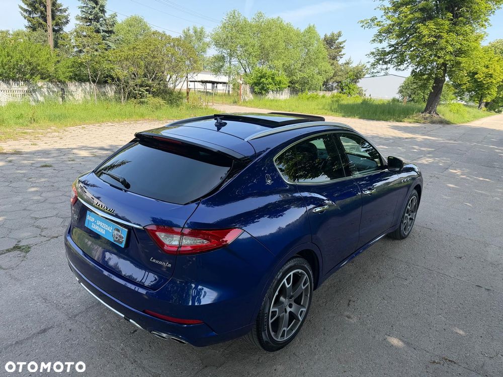 Maserati Levante S Q4 - 4