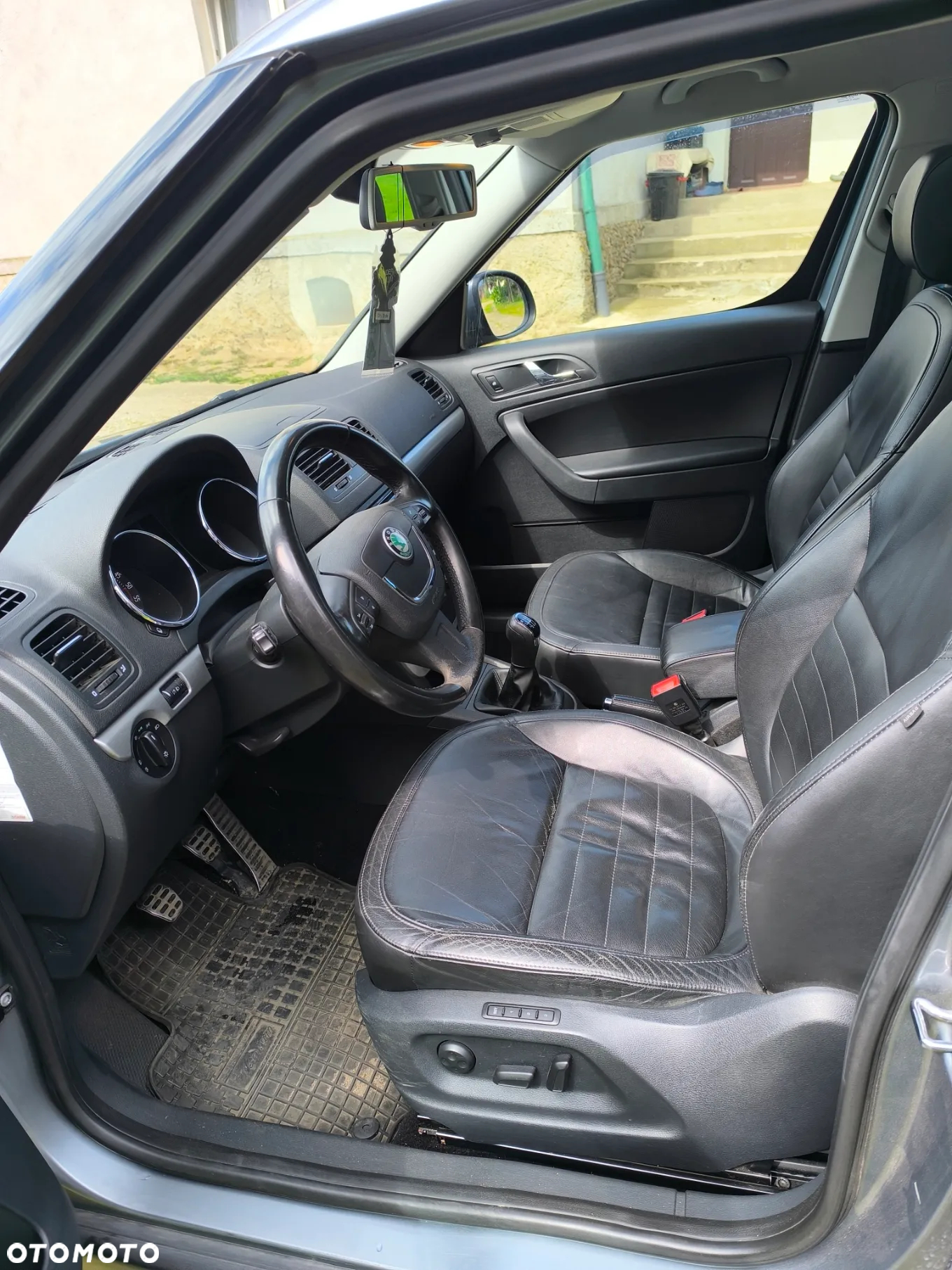 Skoda Yeti 2.0 TDI DPF Elegance Green tec - 9