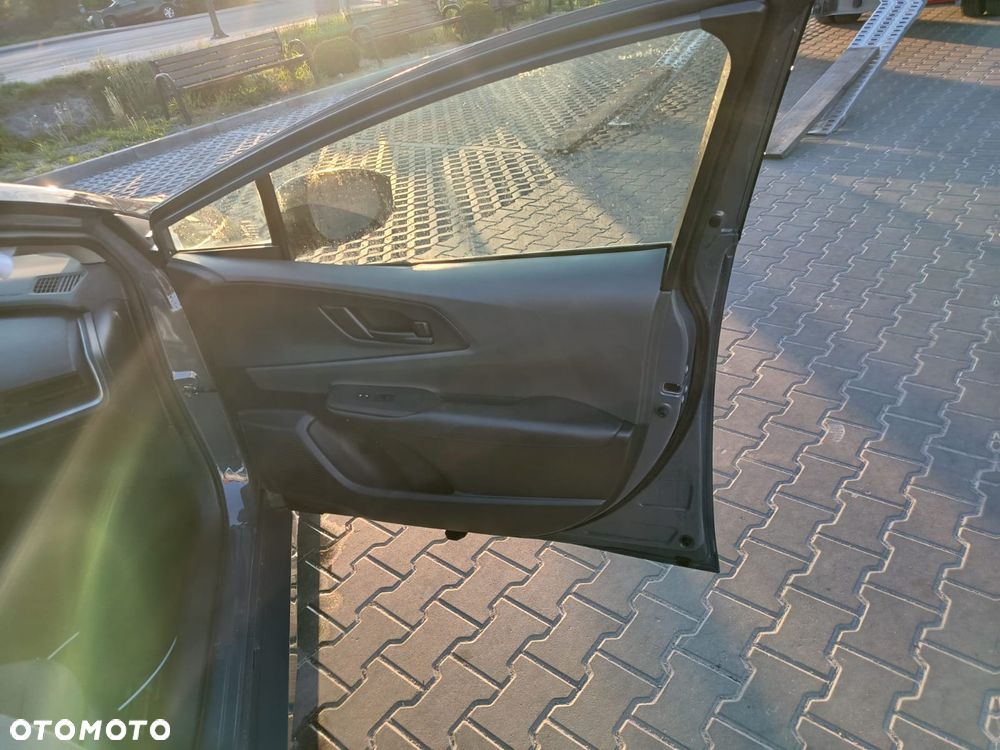 Toyota Prius Hybrid - 15