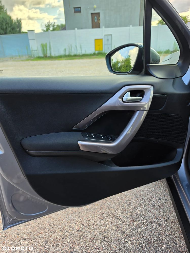 Peugeot 2008 - 29