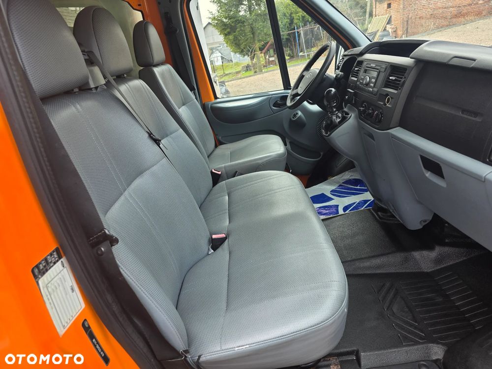Ford Transit - 18