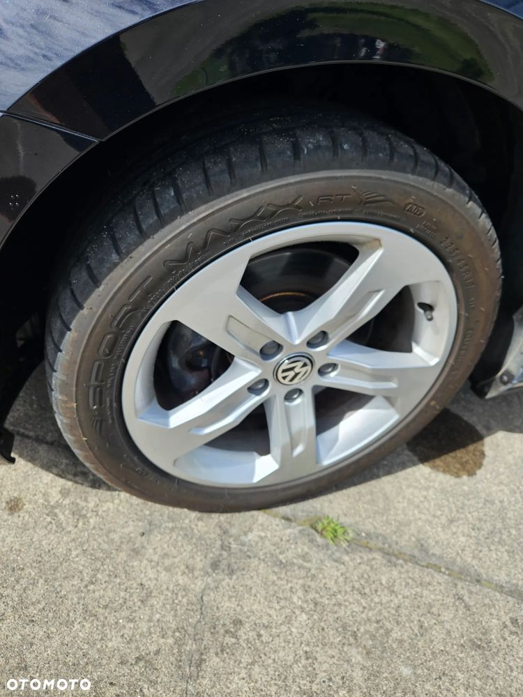 Volkswagen Passat 2.0 TDI SCR Comfortline - 22