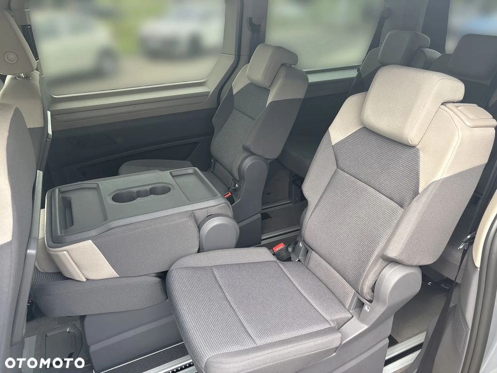 Volkswagen Multivan - 14