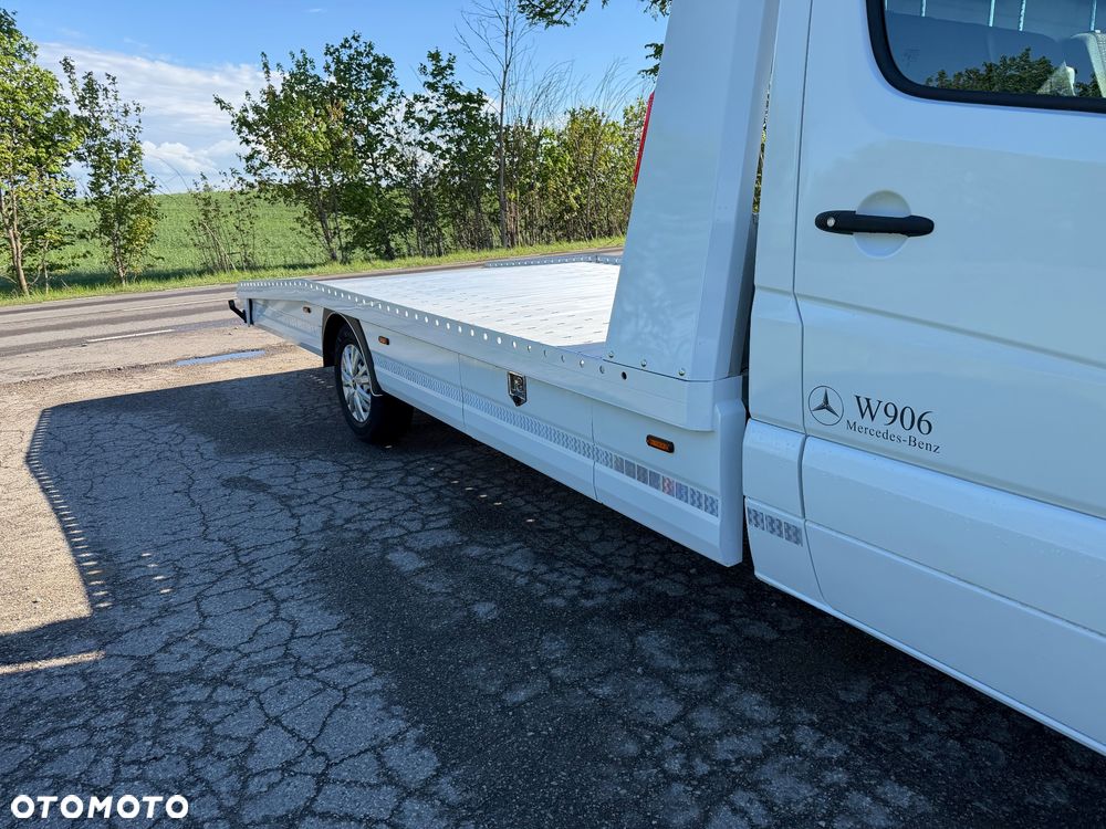 Mercedes-Benz Sprinter - 29