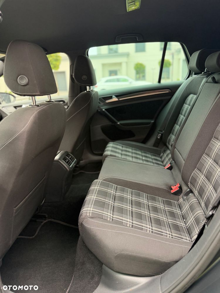 Volkswagen Golf GTD (BlueMotion Technology) - 10