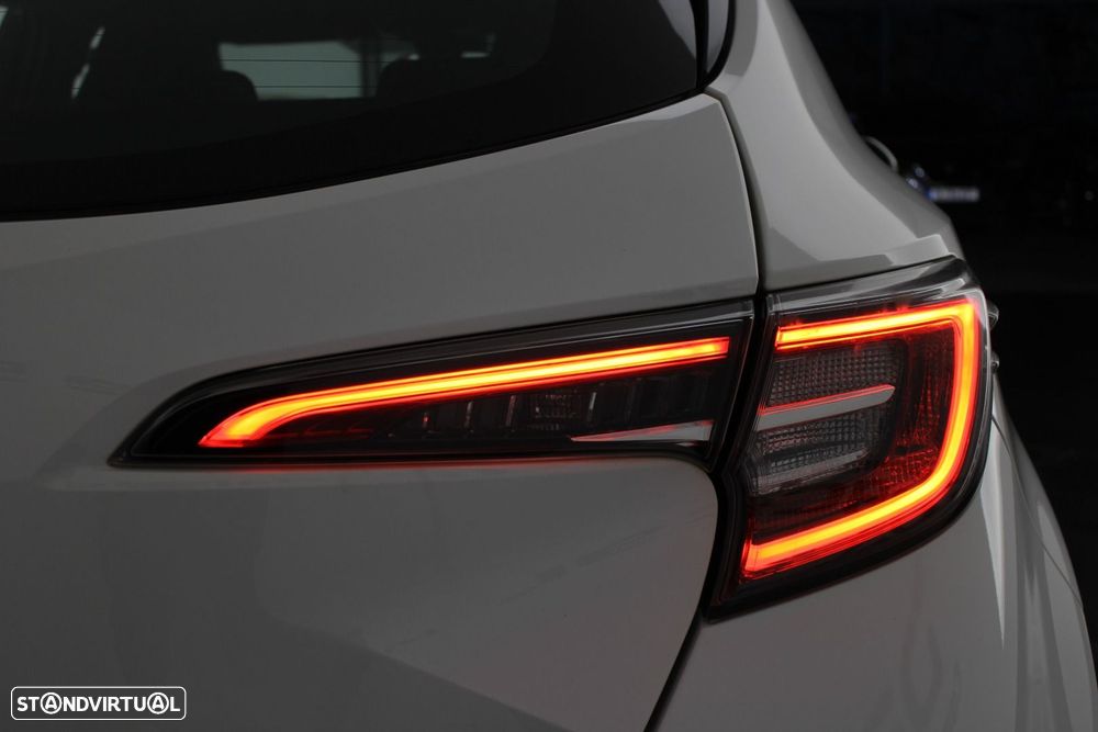 Toyota Corolla 1.8 Hybrid Comfort - 33