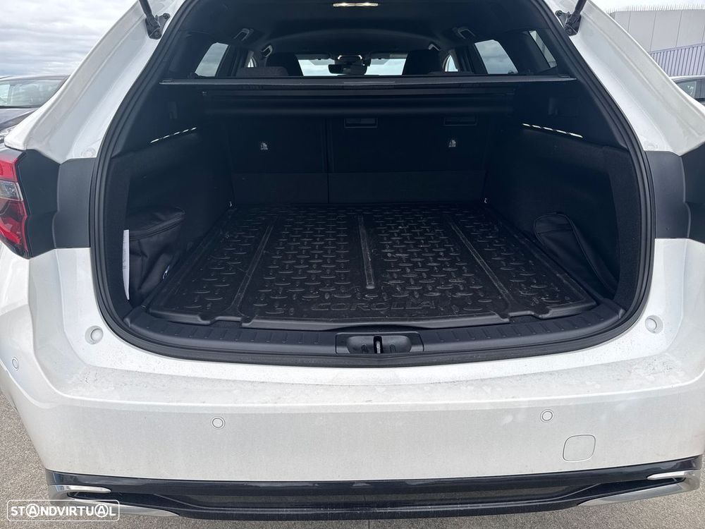 Toyota Corolla Touring Sports 1.8 Hybrid Comfort Plus - 16