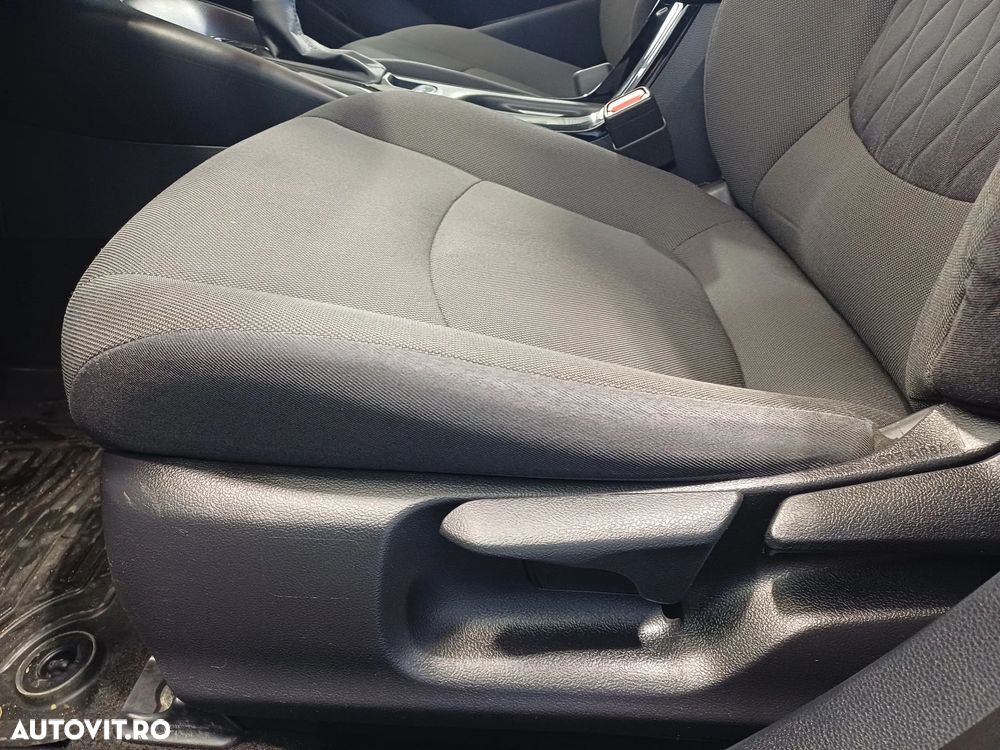 Toyota Corolla 1.8 HSD Dynamic - 8