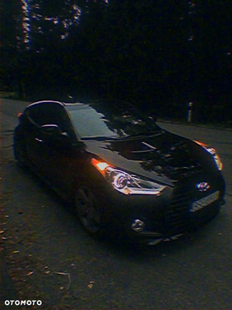 Hyundai Veloster - 20