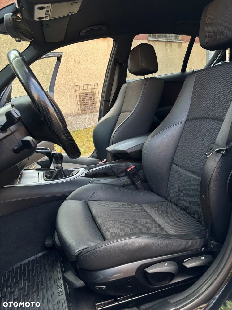 BMW Seria 1 116i - 11