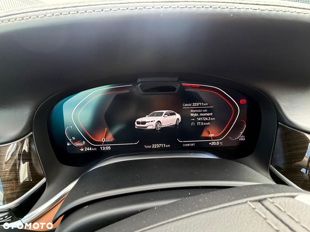 BMW Seria 7 750Li xDrive sport - 13