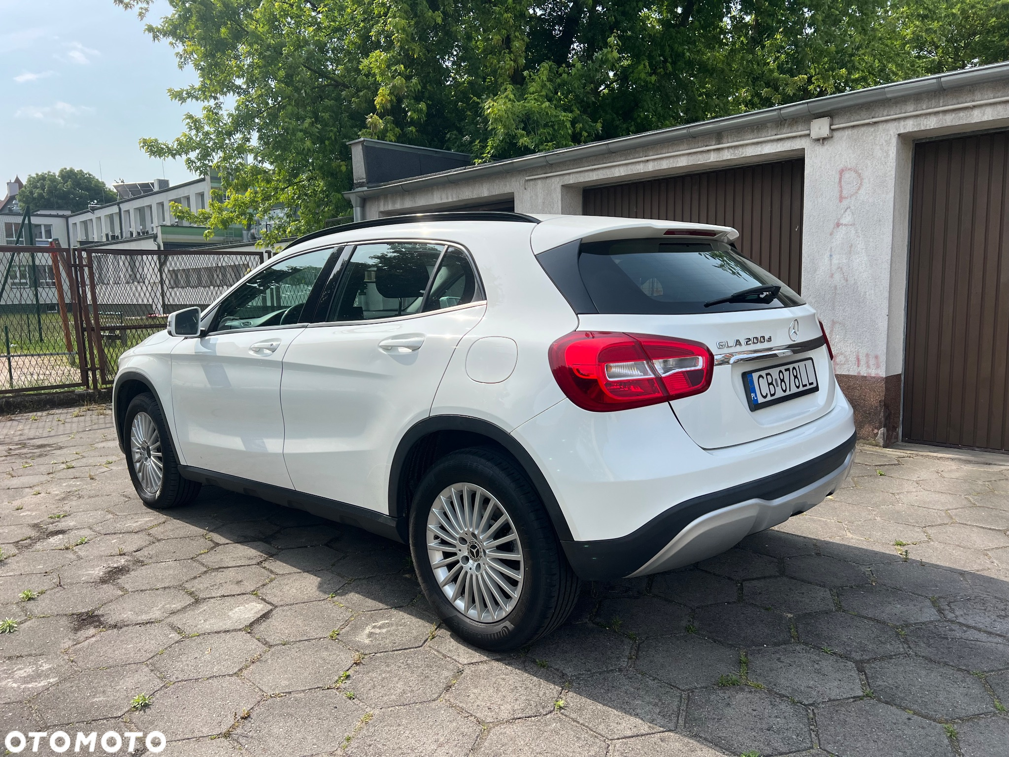 Mercedes-Benz GLA 200 d 4-Matic - 5
