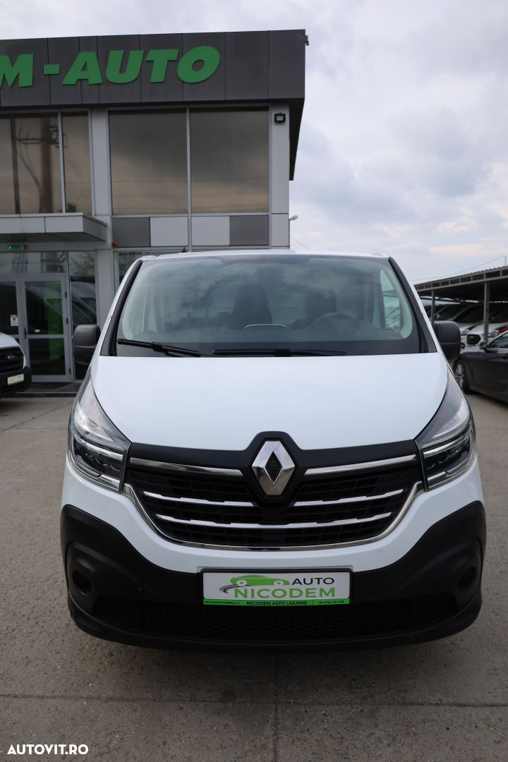 Renault Trafic 2,0 dci L2H1 - 10