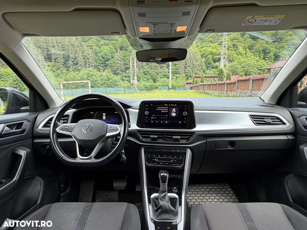 Volkswagen T-Roc 1.5 TSI DSG Advanced - 9