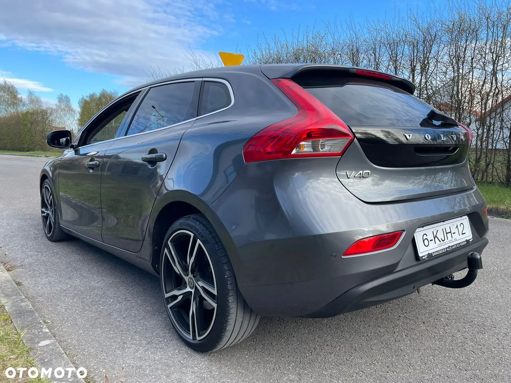 Volvo V40 D2 Summum - 31