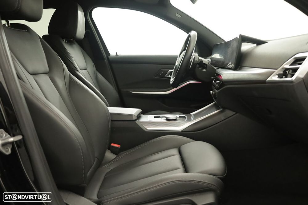 BMW 330 e Edição Desportiva M Auto - 22