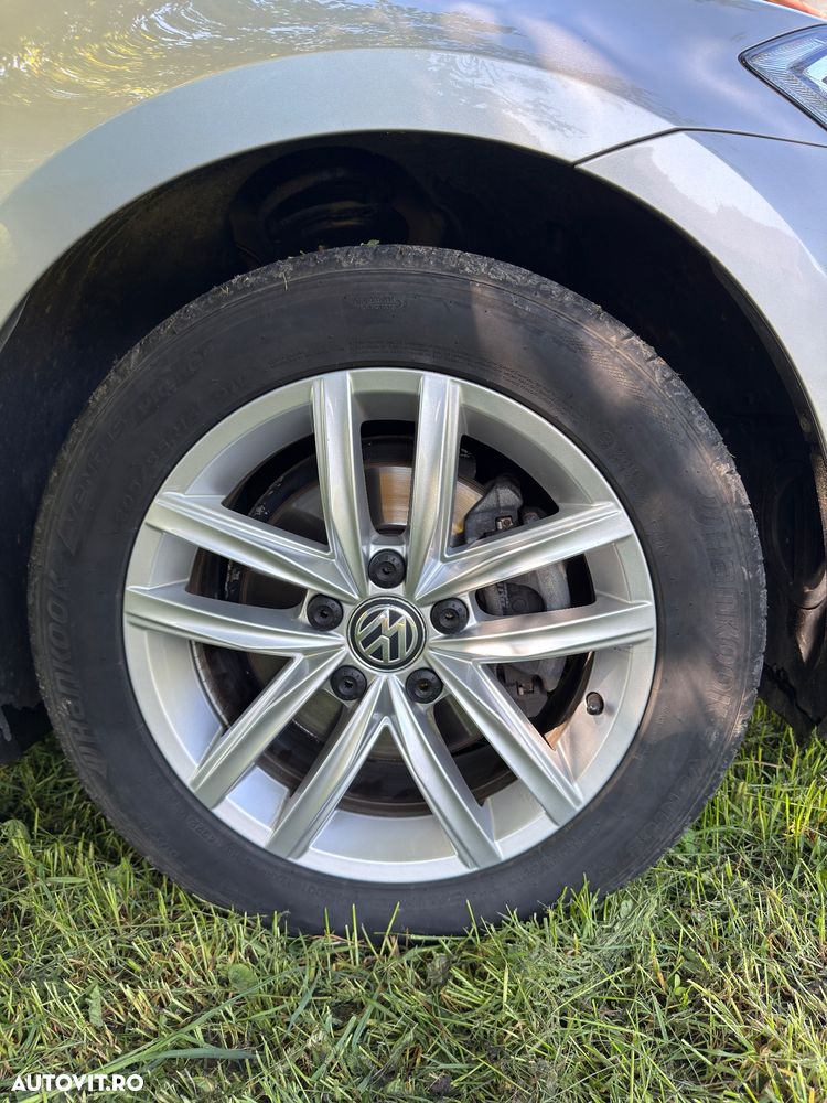 Volkswagen Golf 2.0 TDI DSG Comfortline - 22