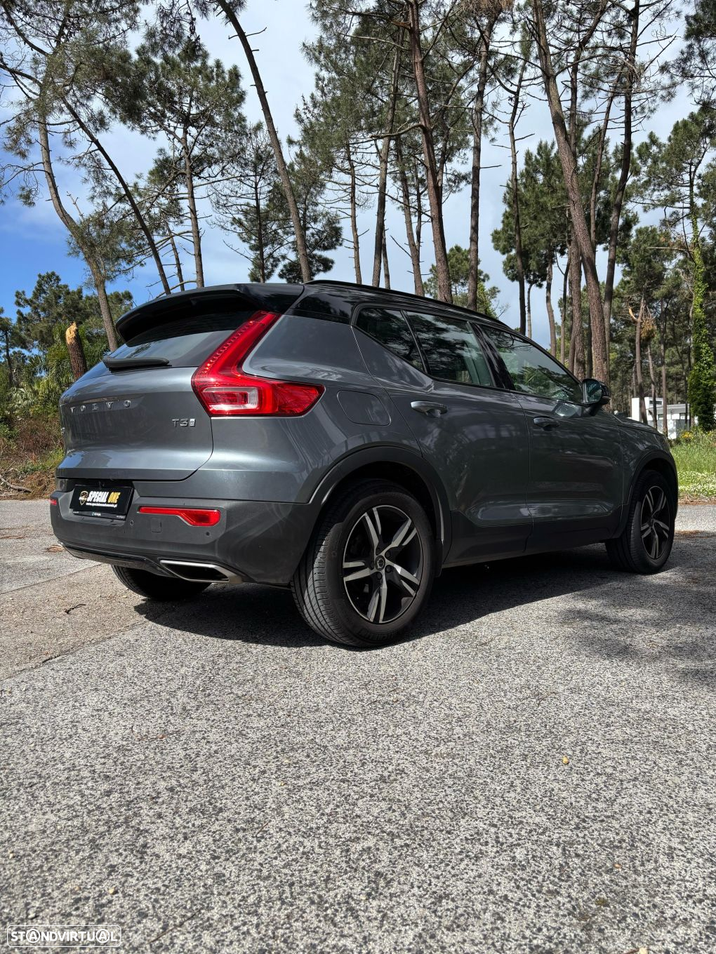 Volvo XC 40 1.5 T3 R-Design Tech Edition - 5