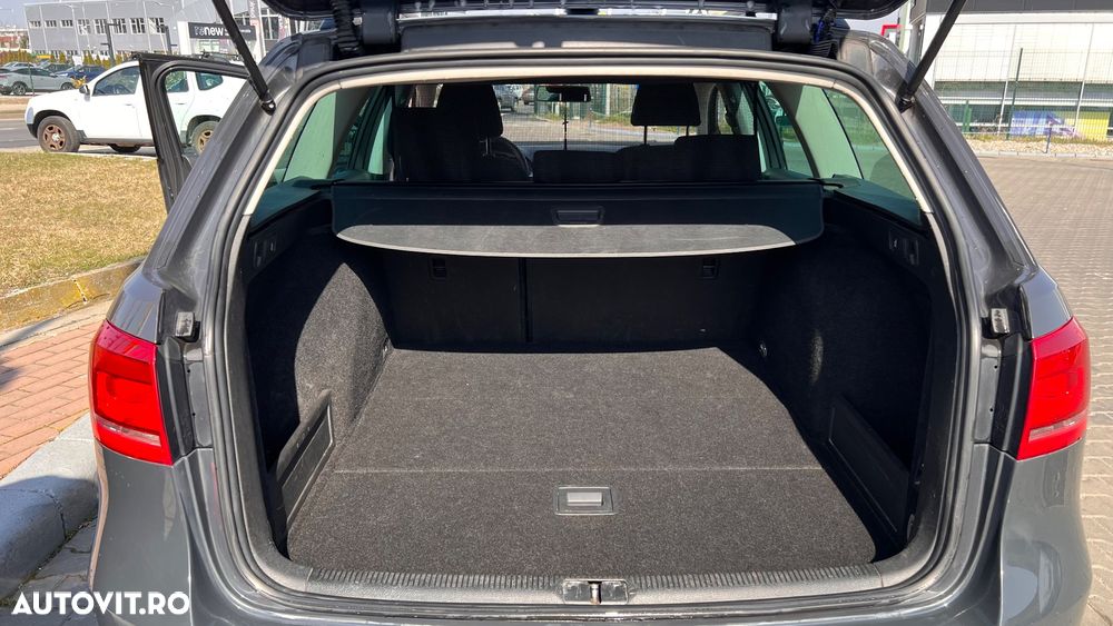 Volkswagen Passat 2.0 TDI BlueMotion Tehnology Highline - 9