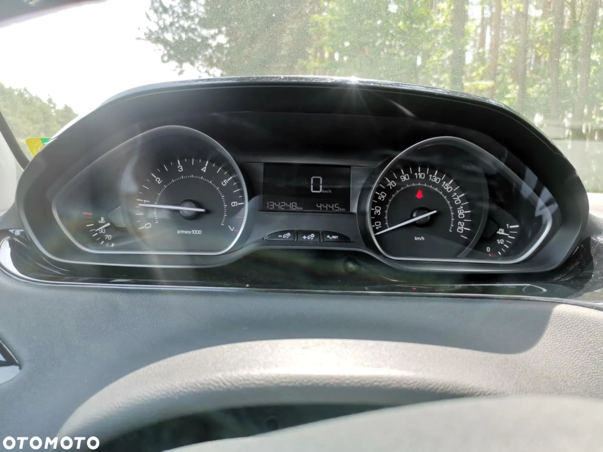 Peugeot 208 1.2 PureTech Active - 11
