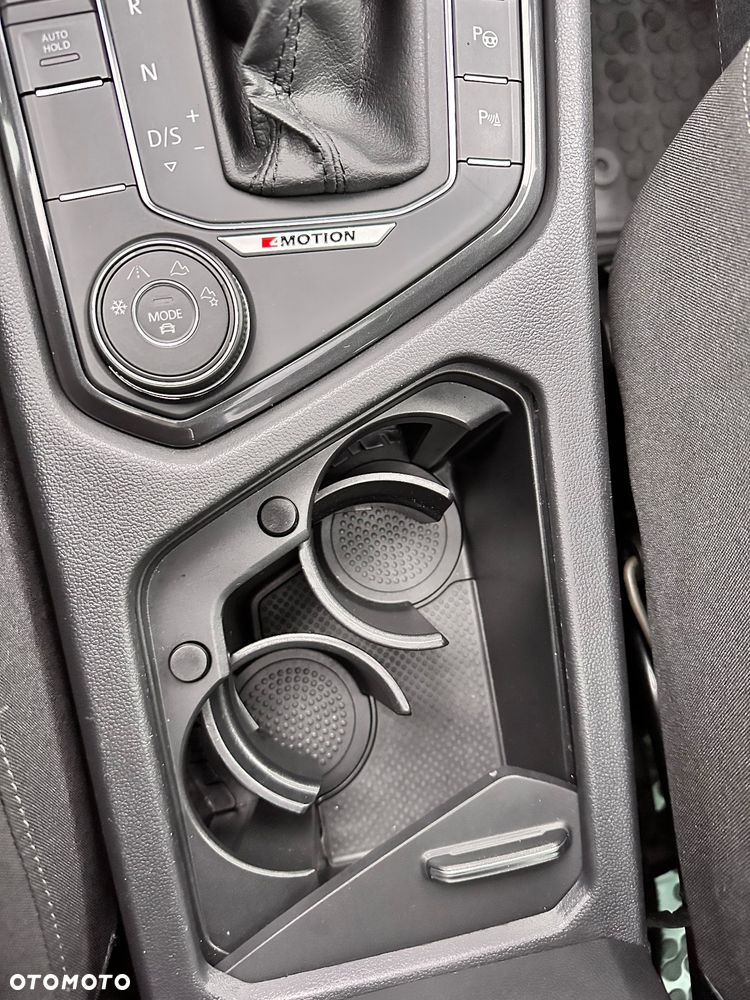 Volkswagen Tiguan - 9