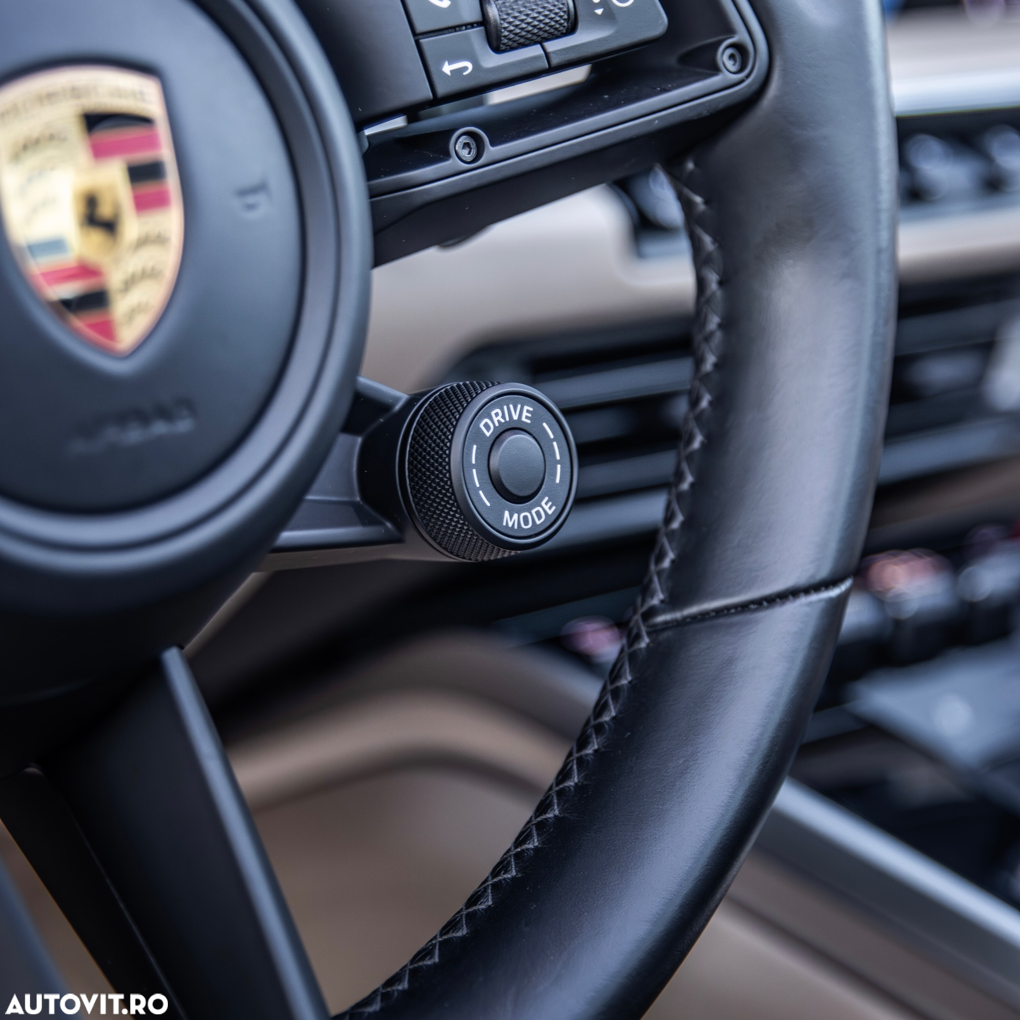 Porsche 911 Targa 4S PDK - 16