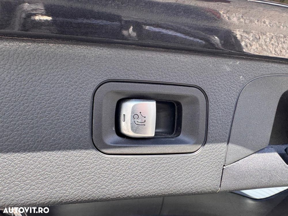 Mercedes-Benz GLC 220 d 4MATIC - 32