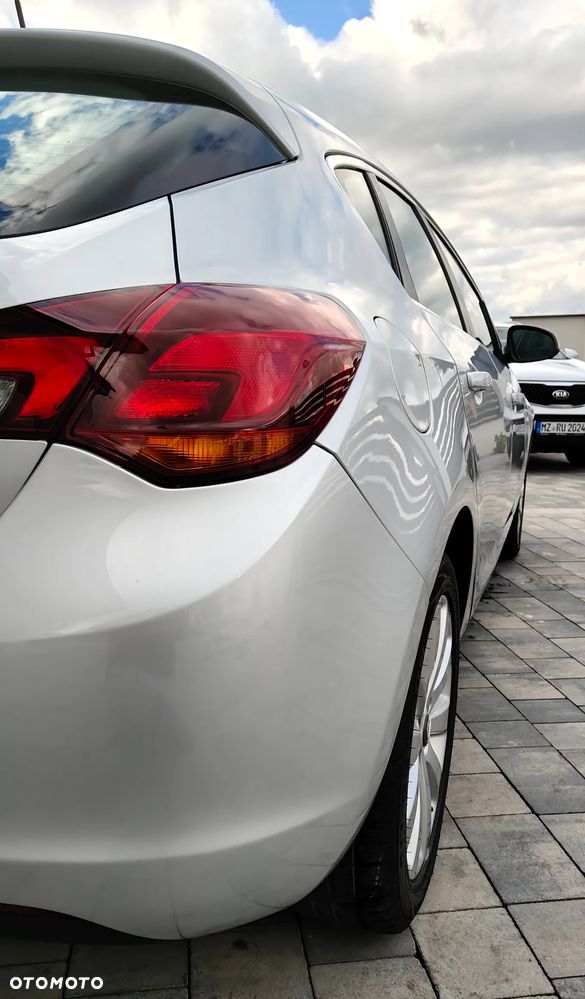 Opel Astra - 33