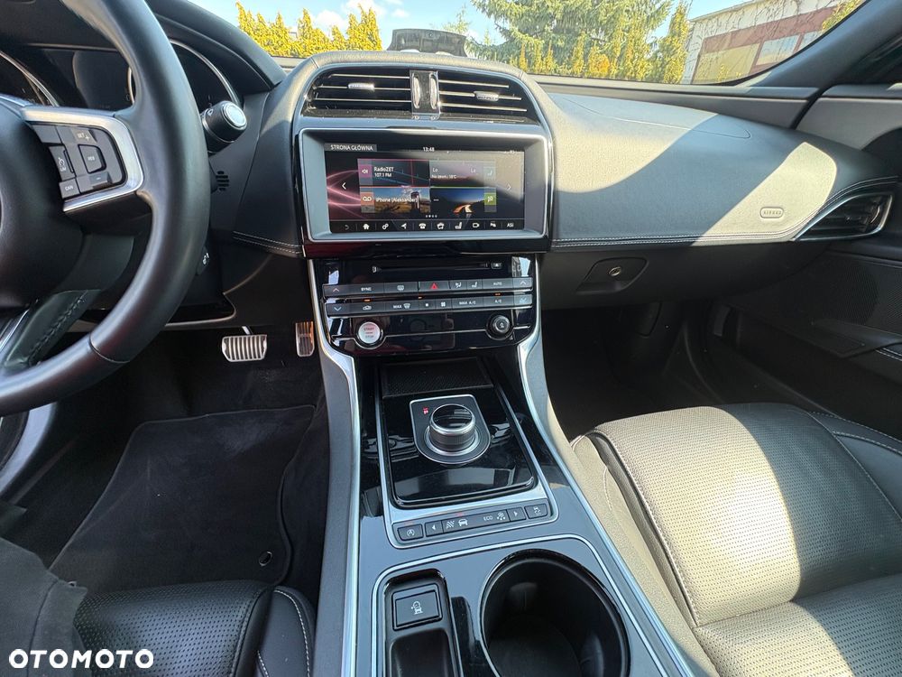 Jaguar XE 20d R-Sport Ingenium Edition - 12