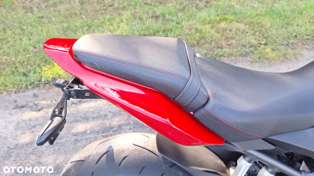 Honda CBR - 28