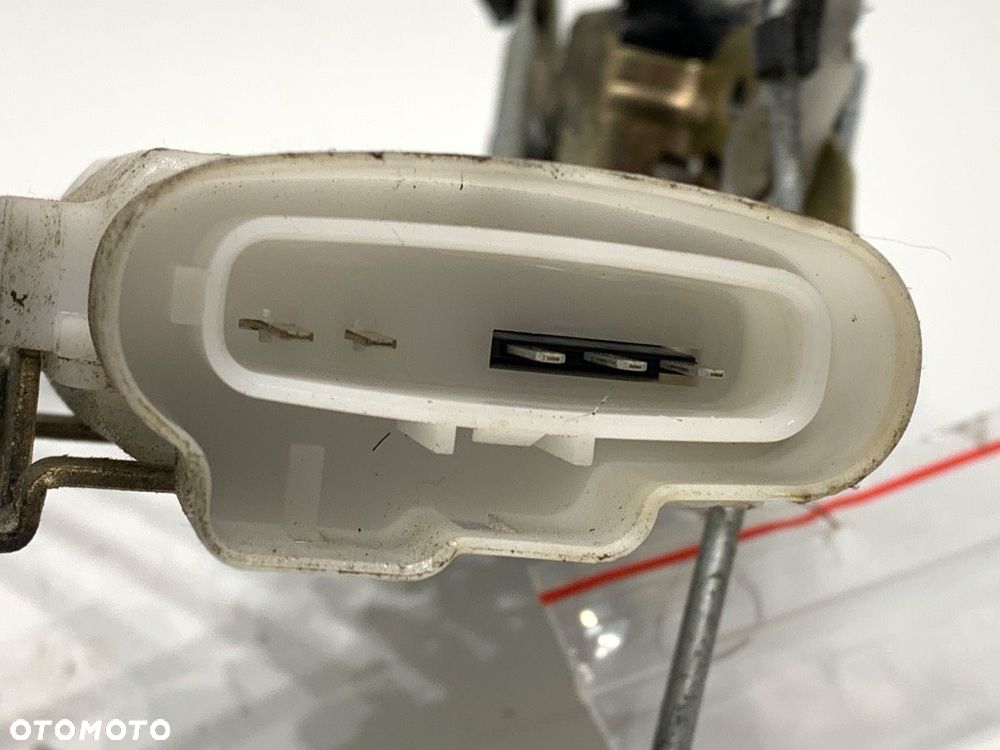 ZAMEK DRZWI LEWY PRZÓD  DAIHATSU CUORE VI (L251, L250_, L260_) 2003 - 2022 1.0 43 kW [58 KM] - 4