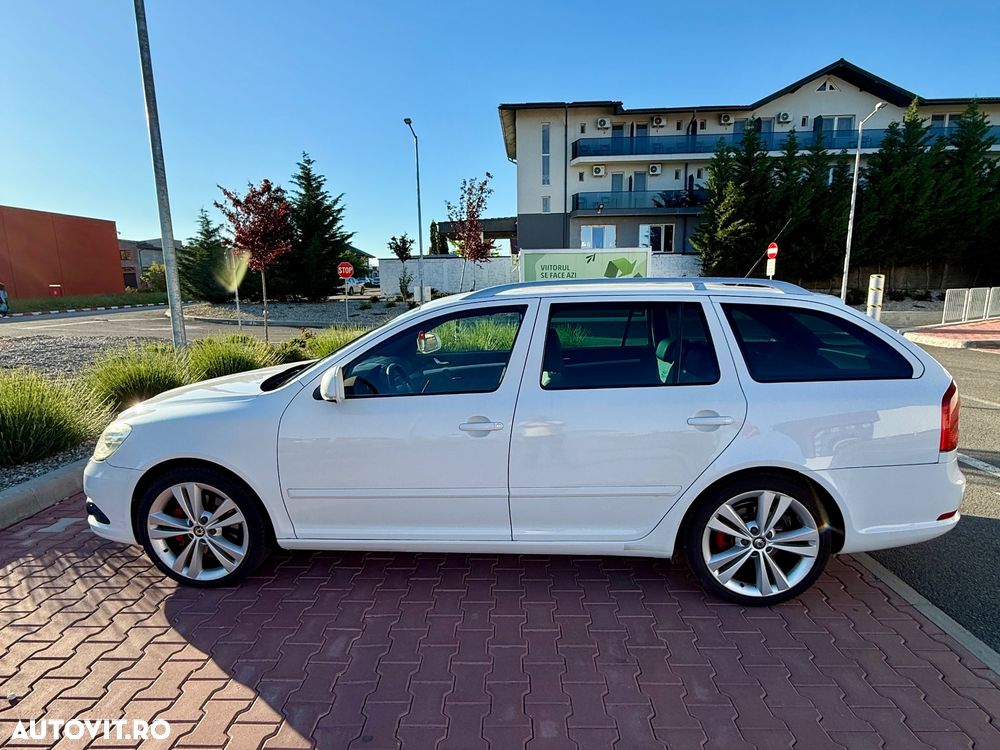 Skoda Octavia 2.0 TDI CR DPF DSG RS - 4