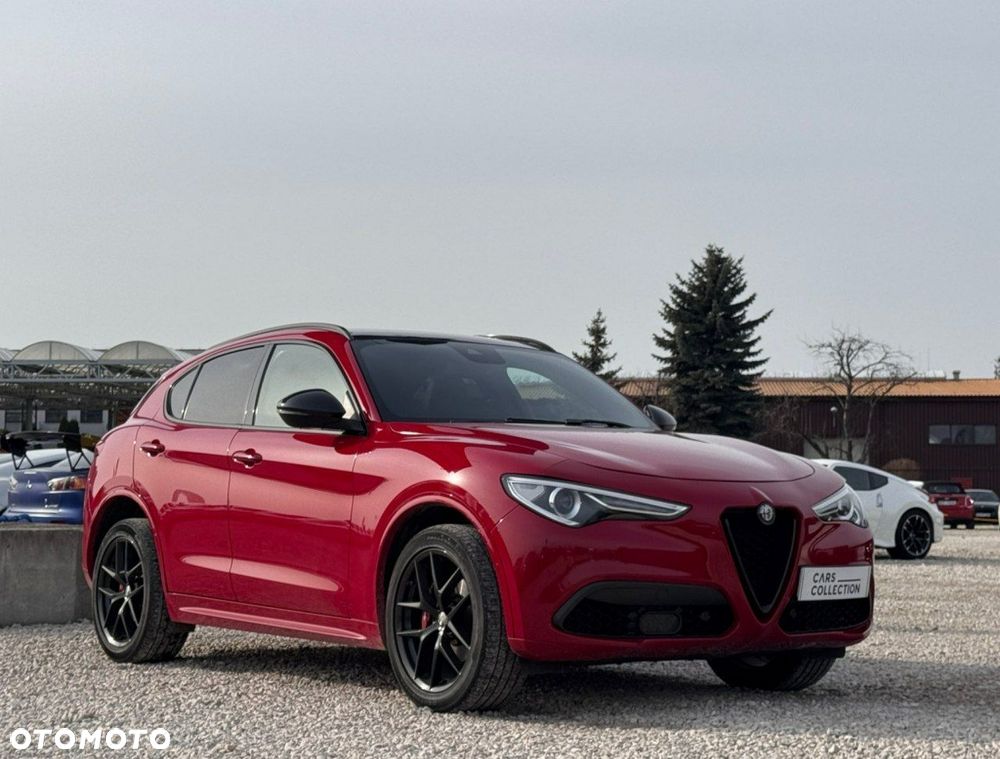Alfa Romeo Stelvio - 2