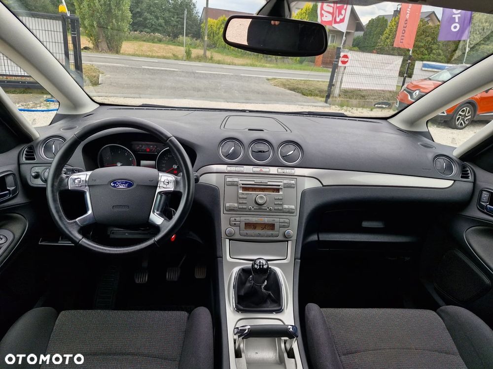 Ford S-Max - 23
