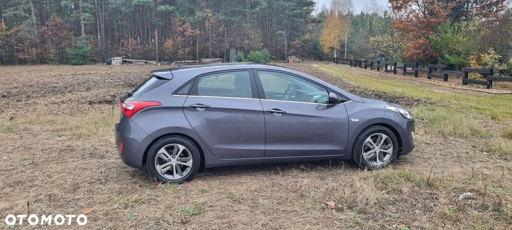 Hyundai i30 1.4 Passion Plus - 6