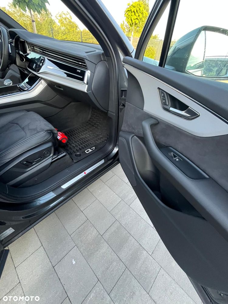 Audi Q7 - 10