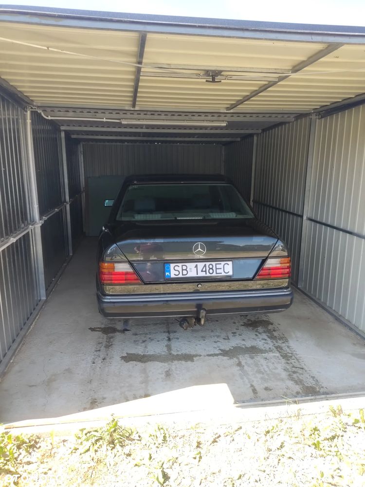 Mercedes-Benz W124 (1984-1993) - 37