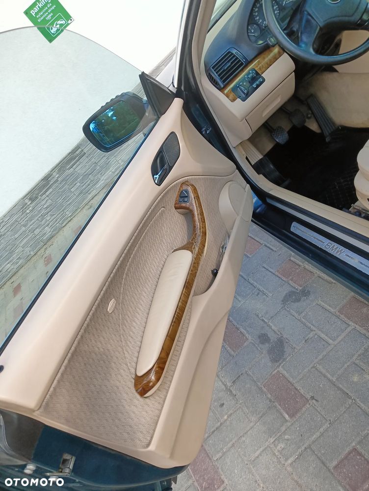 BMW Seria 3 323Ci - 14