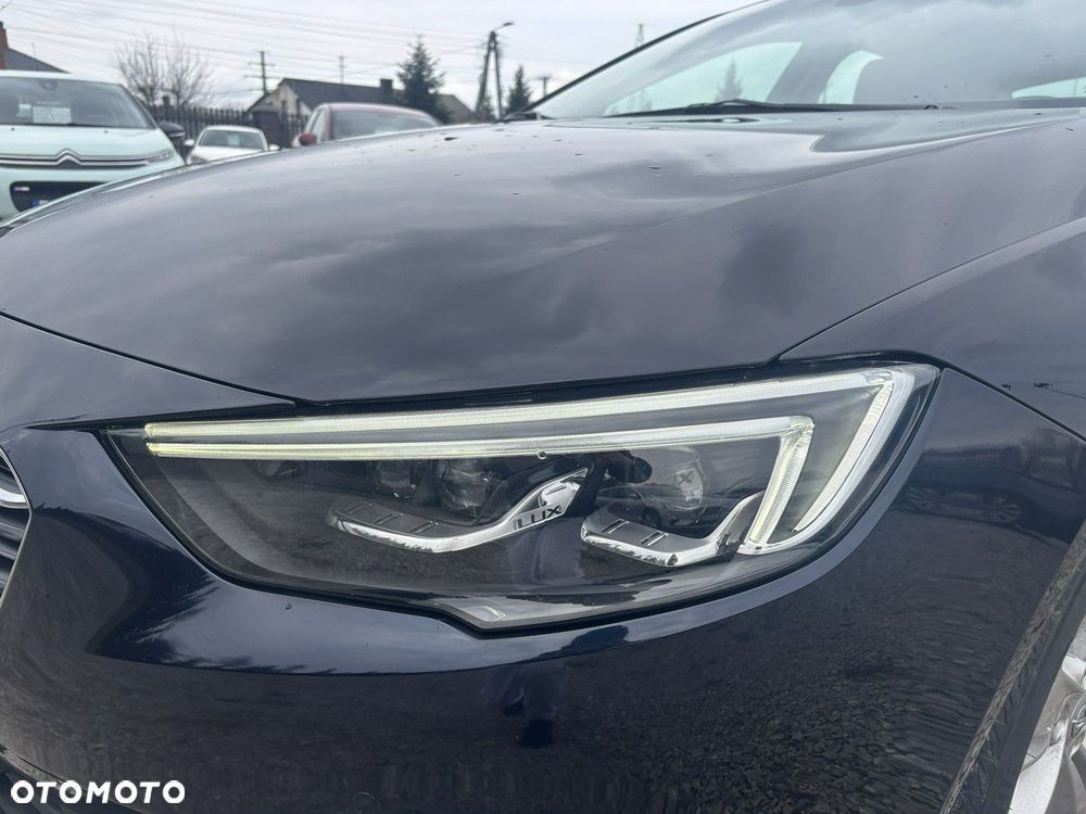 Opel Insignia - 16