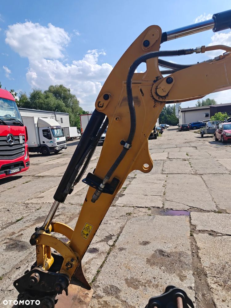 Caterpillar 302.7 - 21