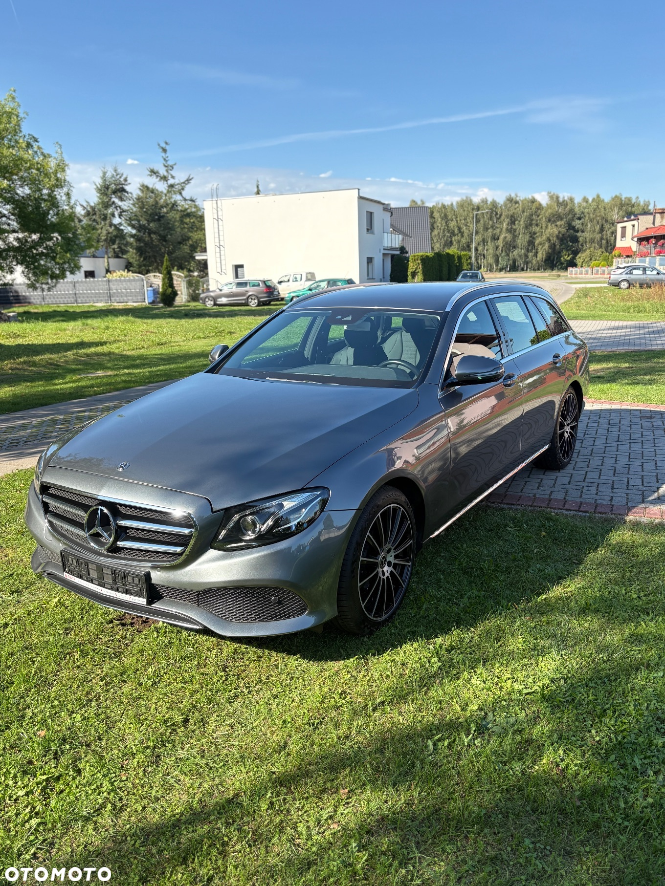 Mercedes-Benz Klasa E 220 d T 9G-TRONIC Avantgarde - 24