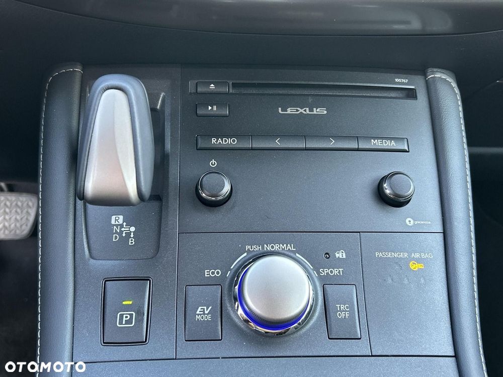 Lexus CT - 21